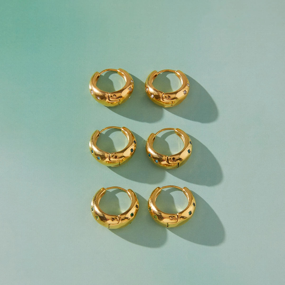 Earring With White Rhinestone