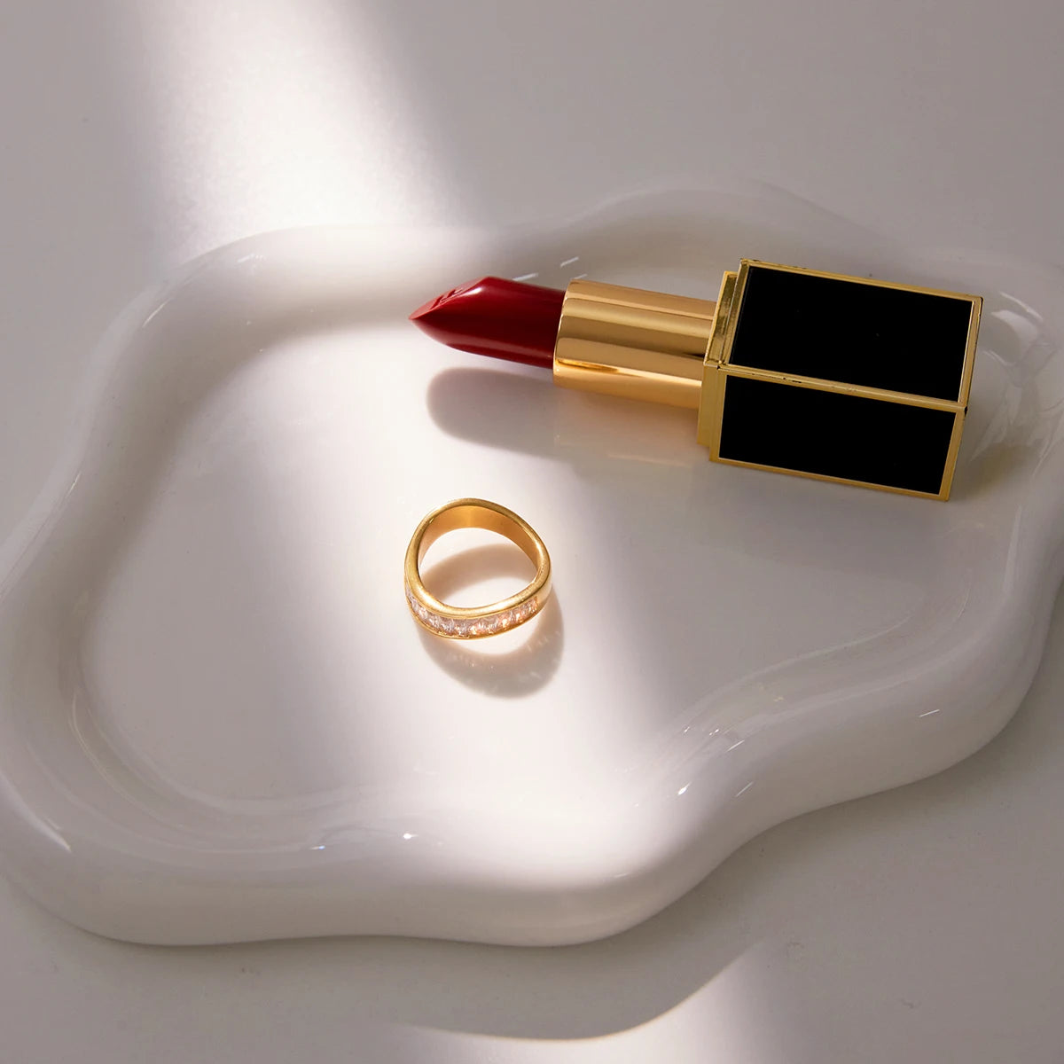 kika Classic Wave Ring