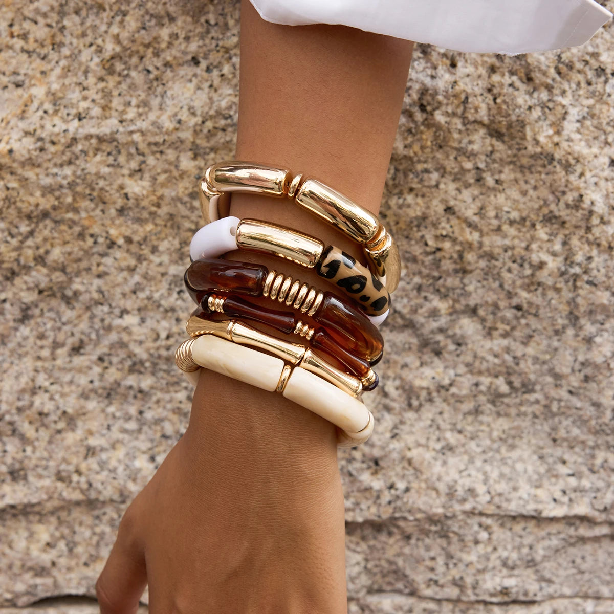 Kika Vintage 2pcs Amber Resin Bracelet