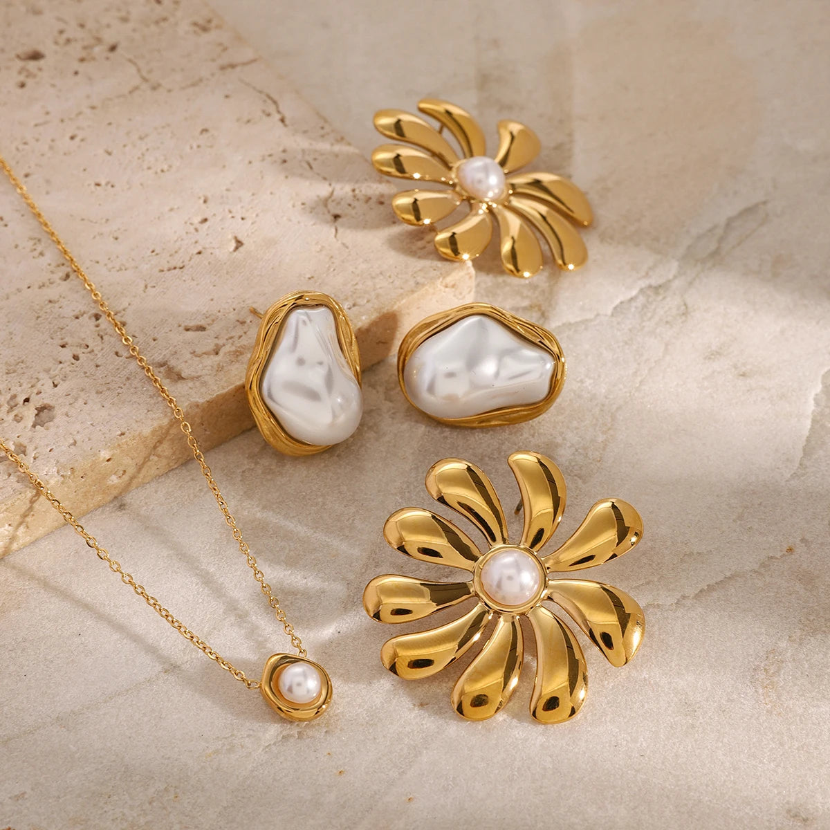 Kika Fashion Pearl  Autumn/Winter New Product Matching Clothing Accessories