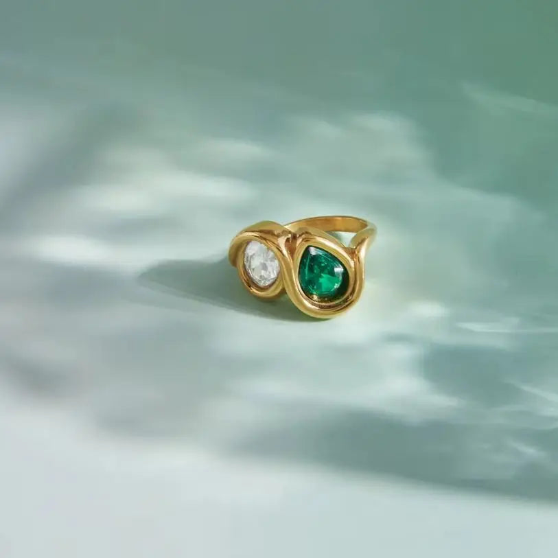 KIKA Delicate Green White Teardrop Shaped Zircon Splicing Ring PVD Plated Stainless Steel 316L