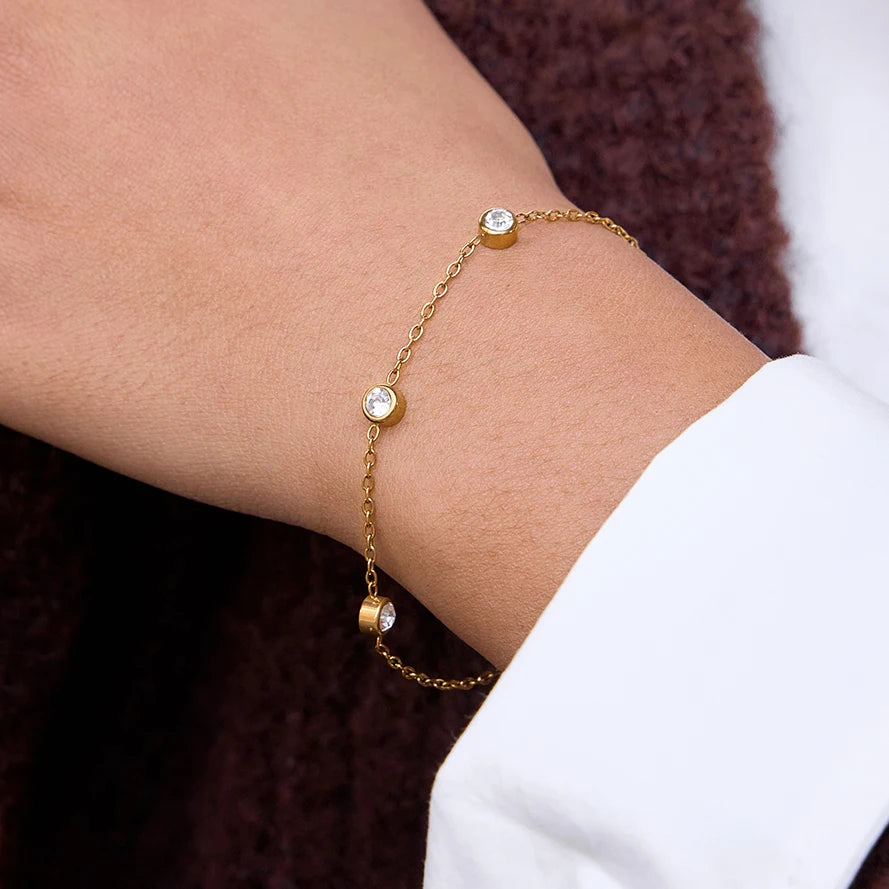 White Round Zircon Open Bracelet With O-Chain Double Layered Bracelets