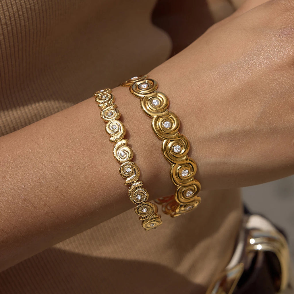 Kika Delicate Gold Color Spiral Conch Opening Bracelet