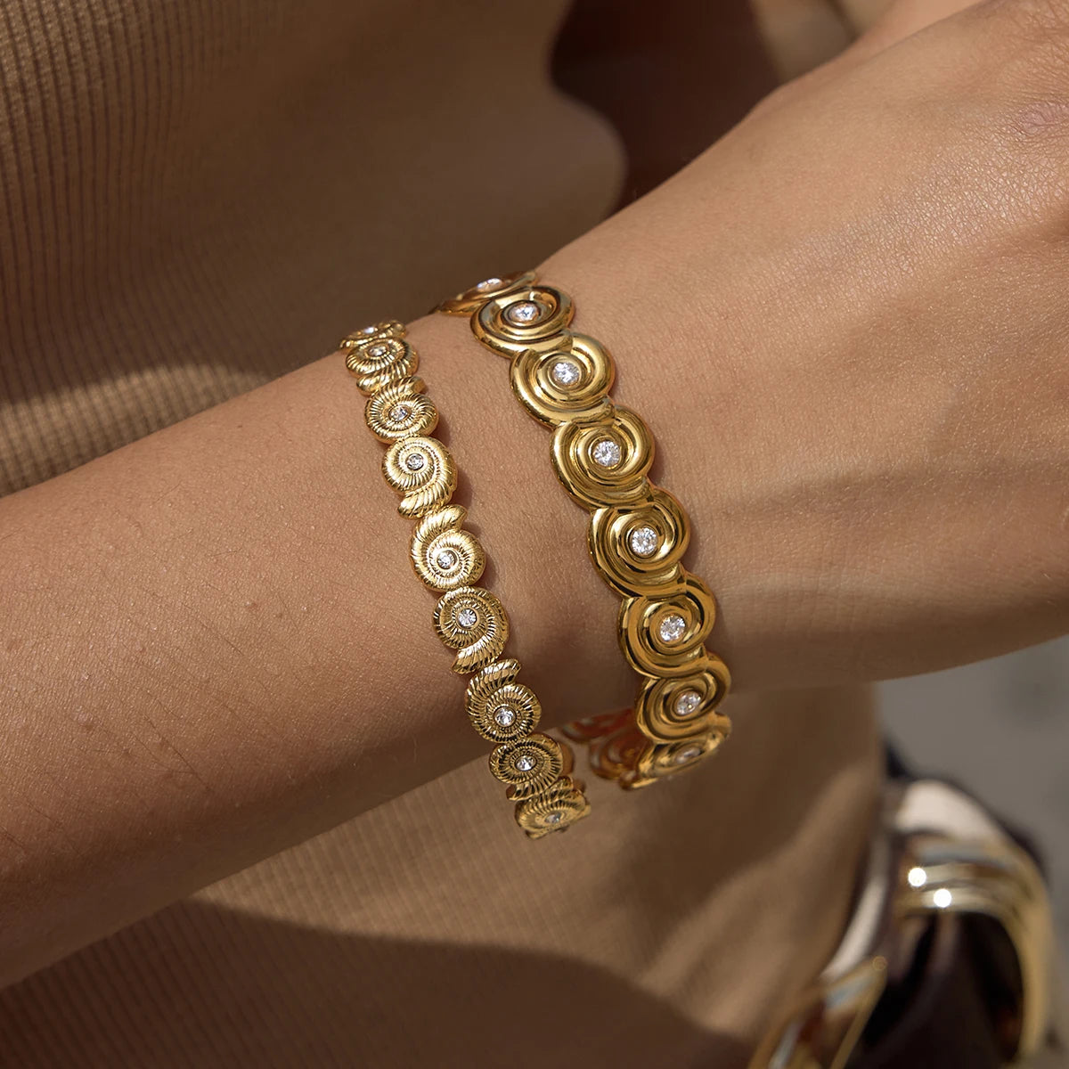 Kika Delicate Gold Color Spiral Conch Opening Bracelet