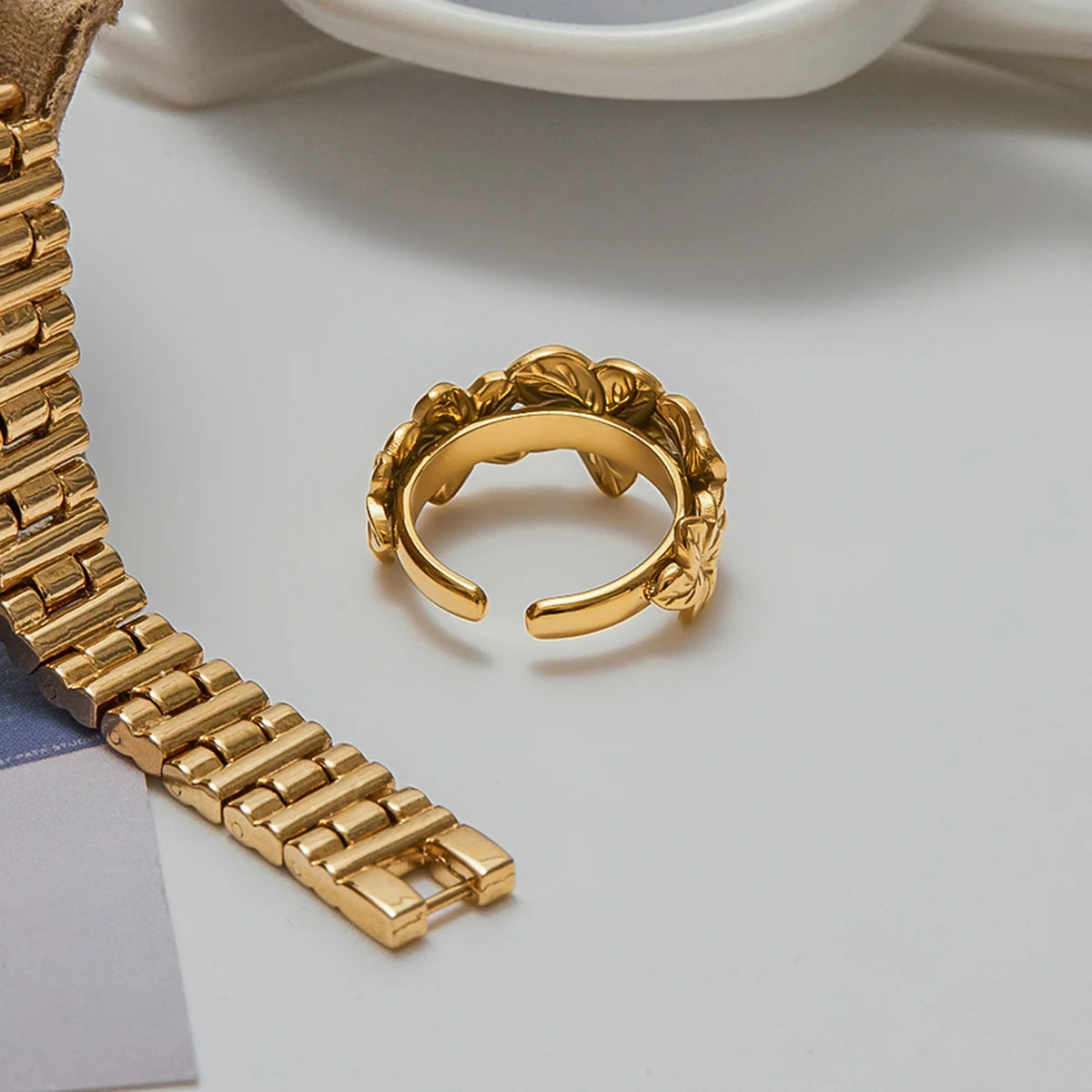 Kika Minimalist Flower Ring Stackable