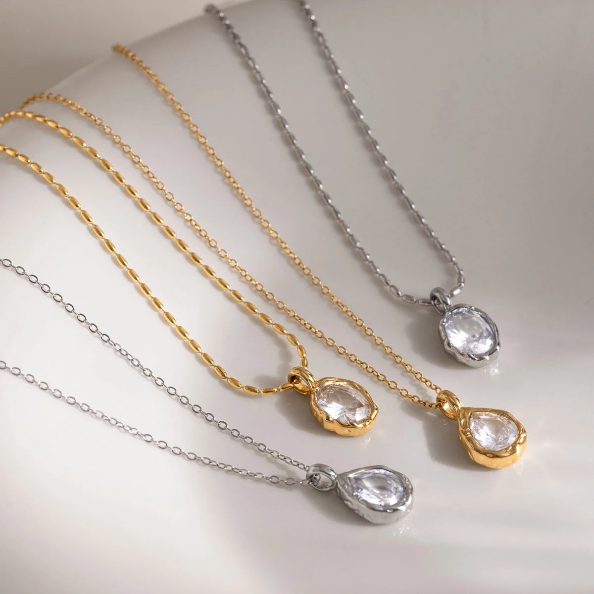 Kika Classic Geometric Zircon Pendant Necklace Minimalist 18K Gold Plated Stainless Steel 316L