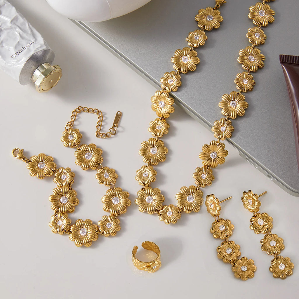 Daisy Flower Necklace Bracelet Earrings With White Zircon Accents