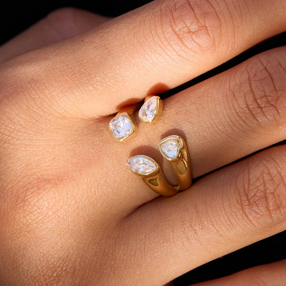 Kika Simple Classic White Zircon Heart shaped Water Drop Ring