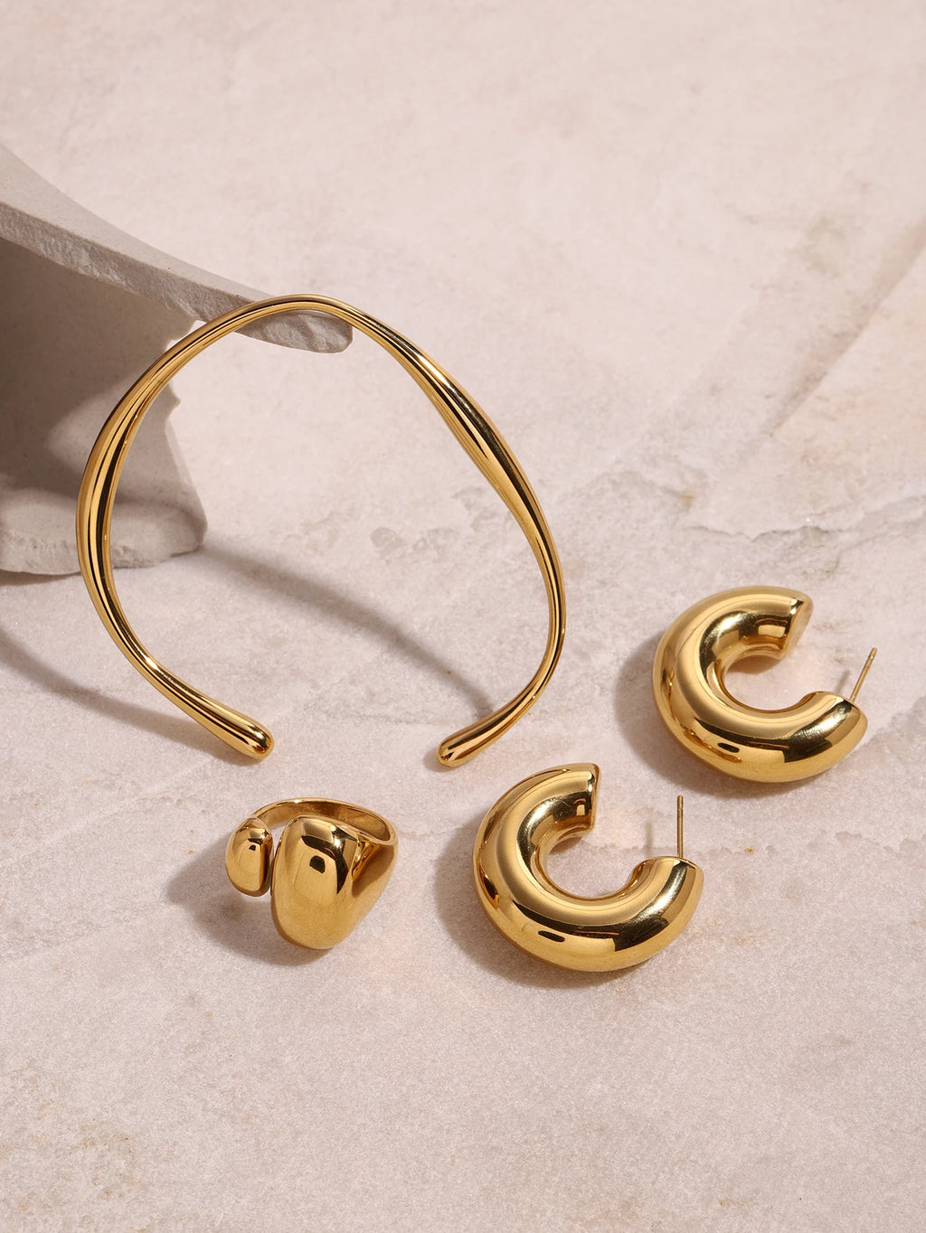 KIKA Classic Round Rings PVD Gold Plated Stainless Steel 316L