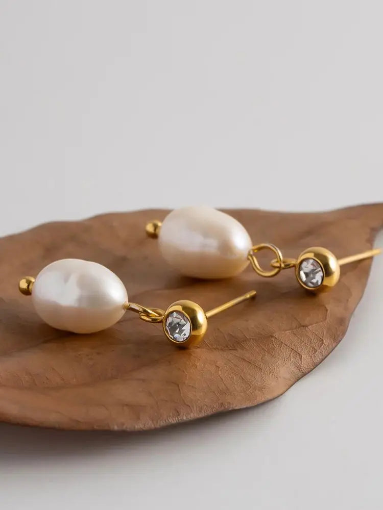 KIKA 316L Stainless Steel 316L Natural Pearl Hoop Earrings Trendy Metalic Golden Geometric
