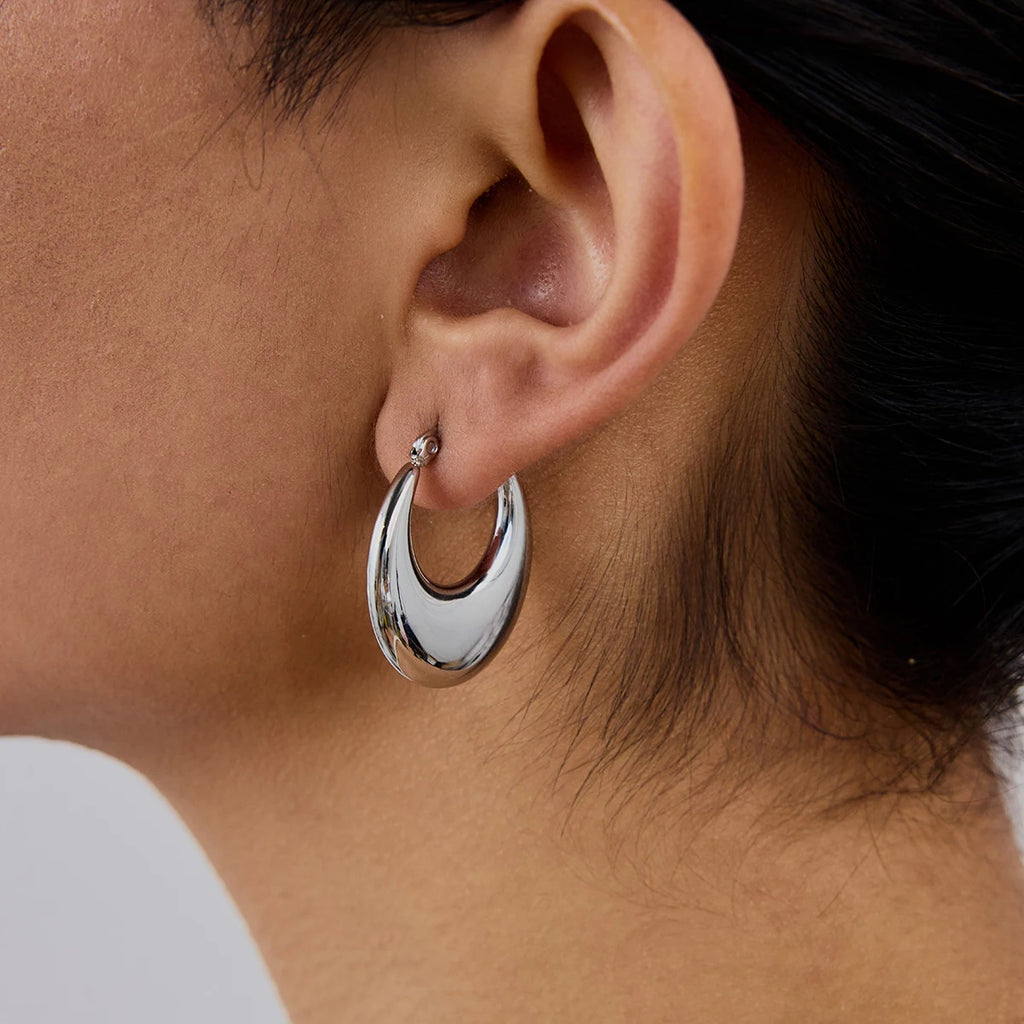 Kika Simple Classic 18K Gold Color Plated Stainless Steel U-shaped Earrings