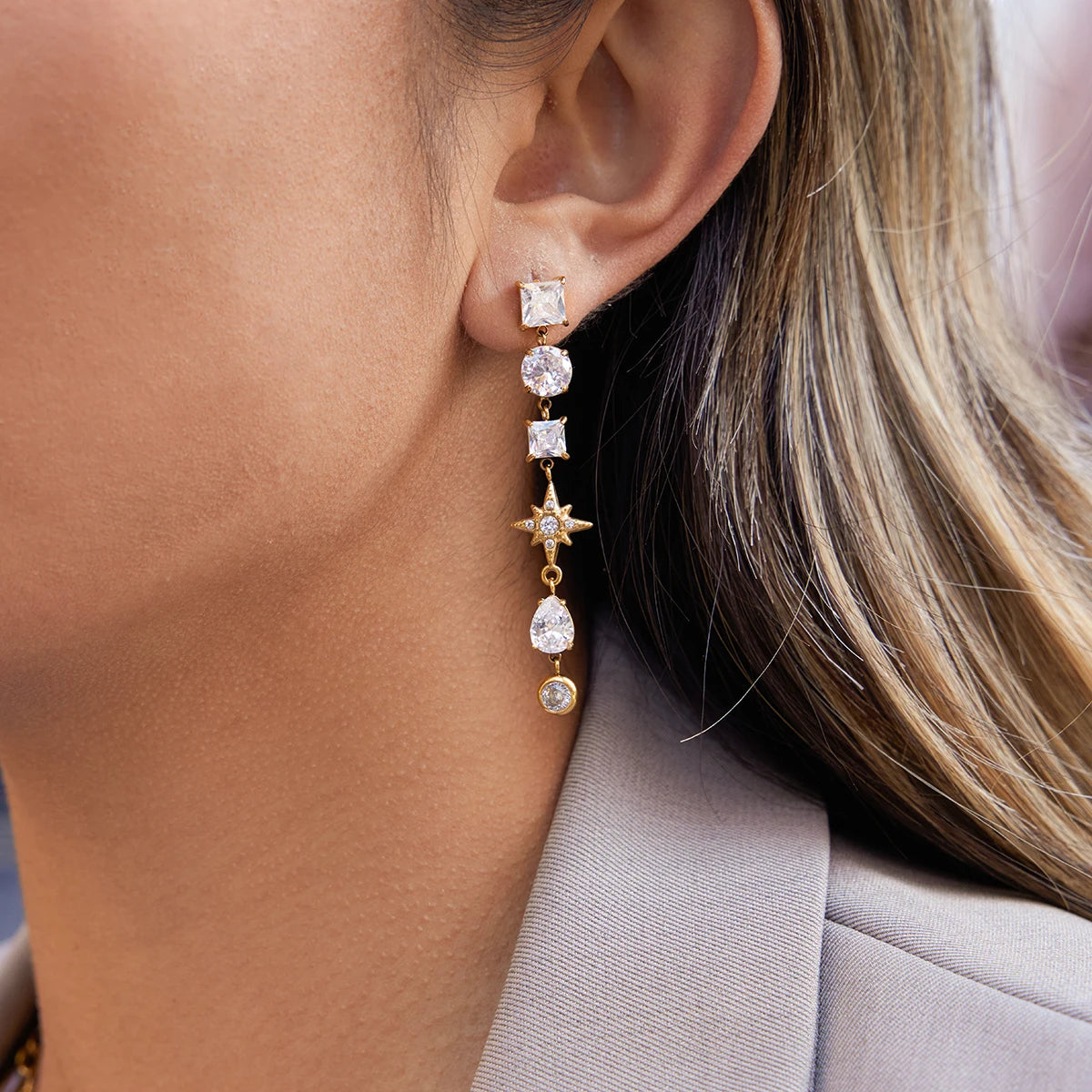 Kika Classic Geometric Zircon Earrings With Star Tassels