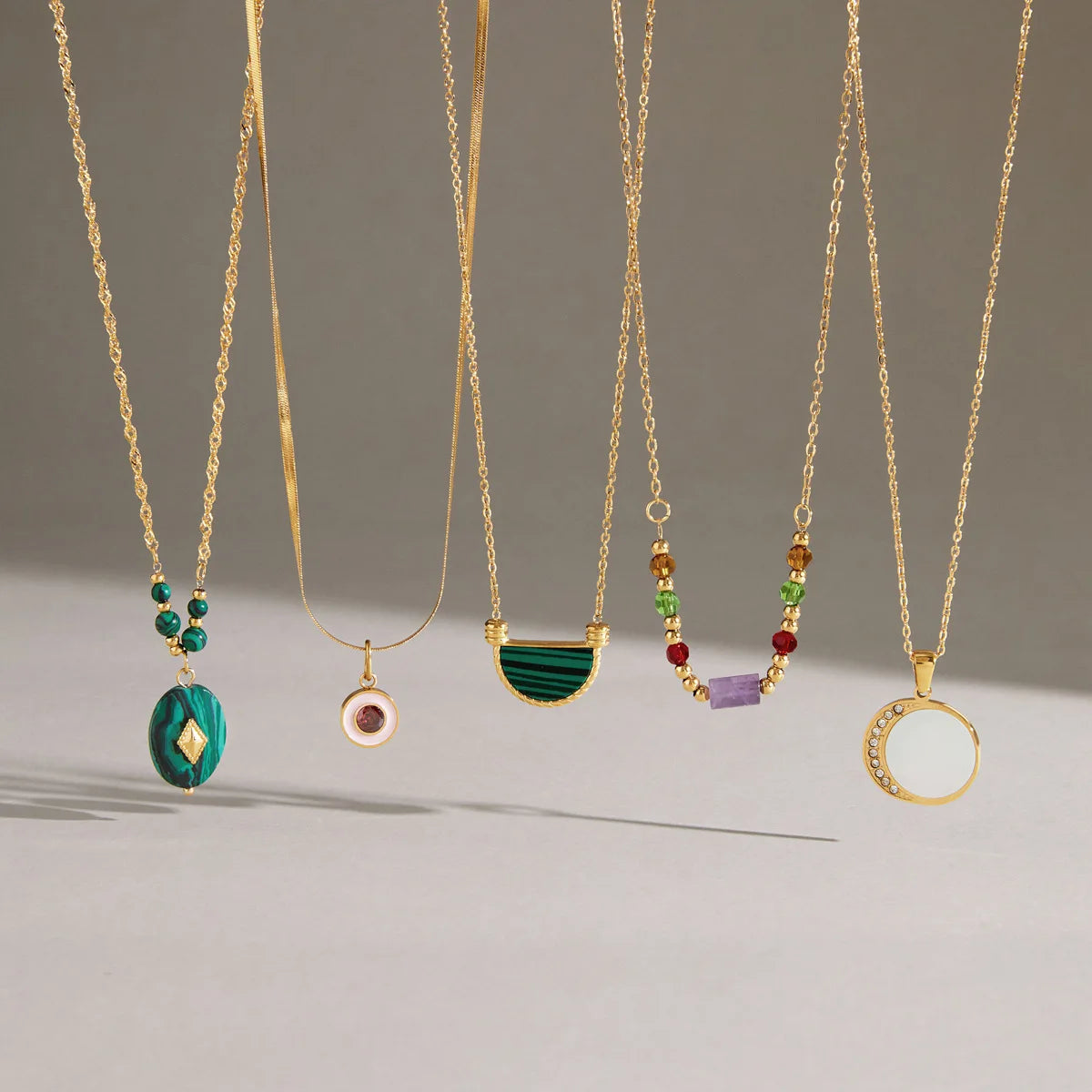 KIKA Minimalist Geometric Pendant Necklace For Women Classic 18K Gold PVD Plated Stainless Steel 316L