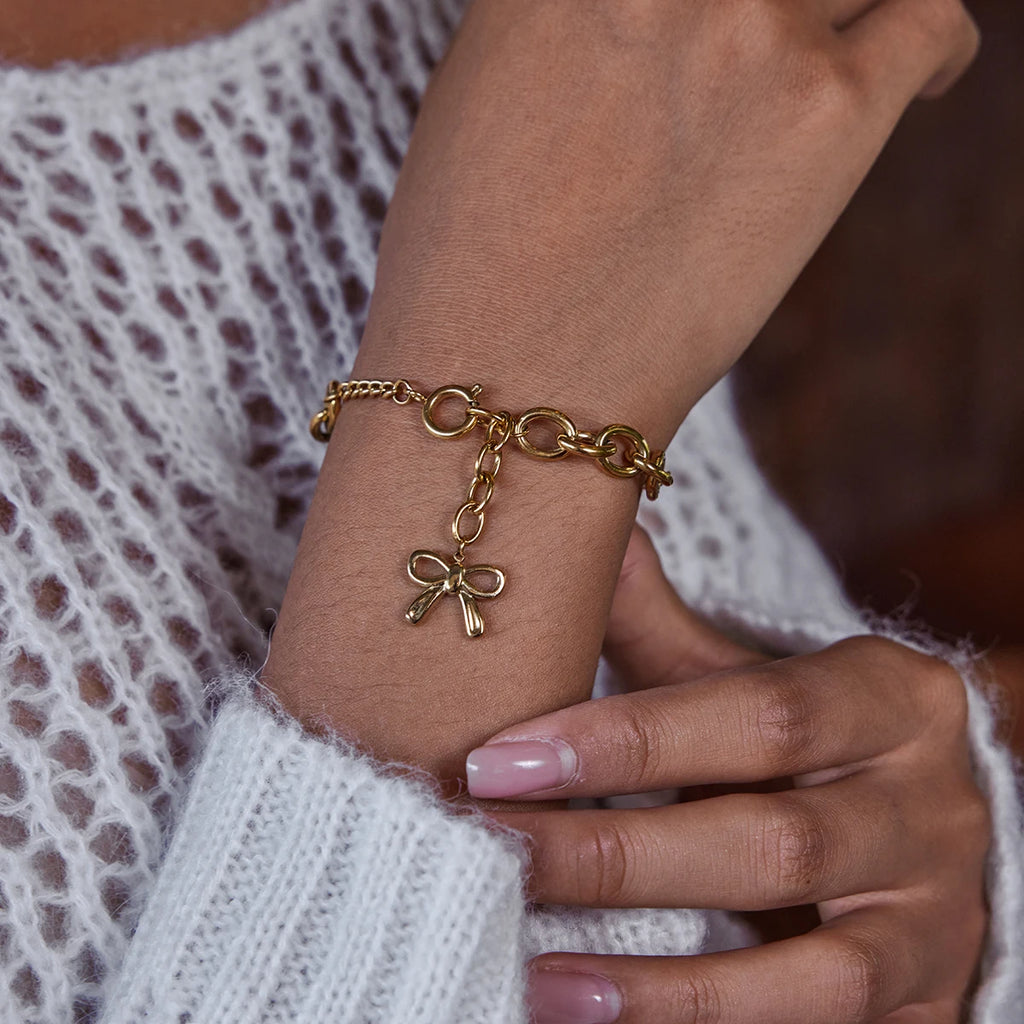 Kika Minimalist Classic 18K Gold Color Plated Bowknot Pendant Glass Pearl Bracelet Waterproof Stainless Steel