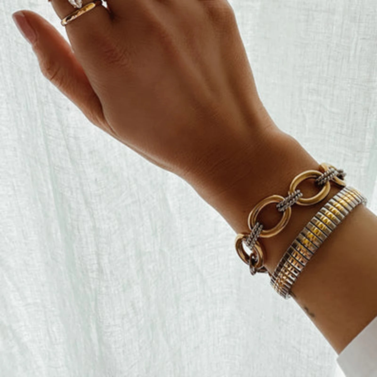Caitlyn Minimalist Chain Bracelet