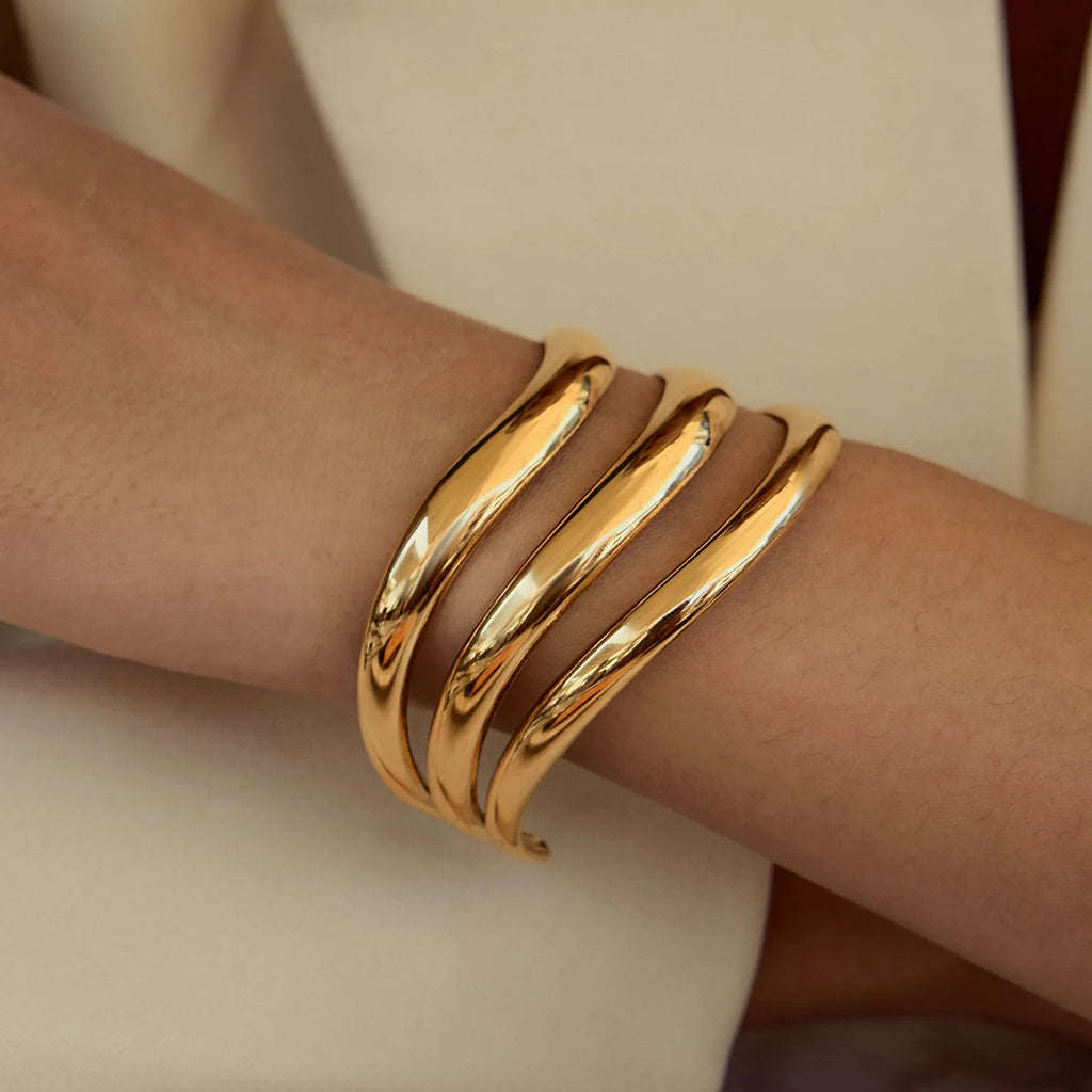 Kika Minimalist Smooth Hollow Three layer Bracelet