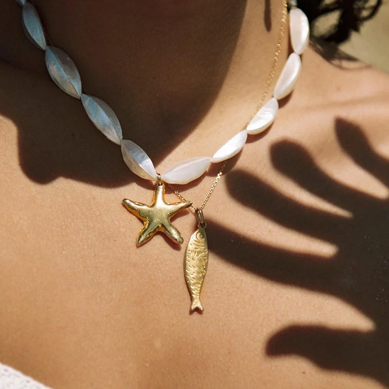 Kika Minimalism Articulated Fish Necklace