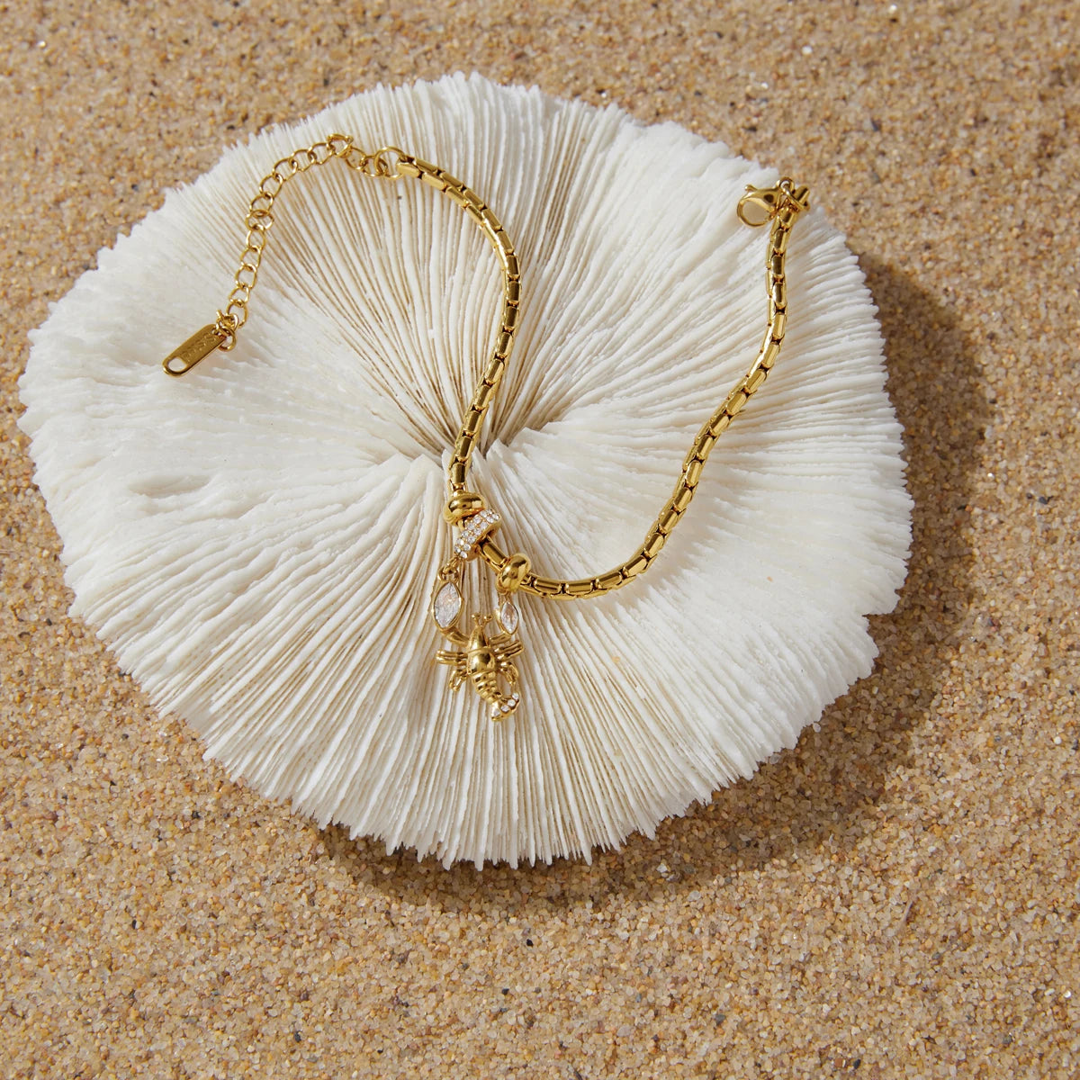 Kika Delicate Crab Starfish Lobster White Rhinestone Ring Bracelet